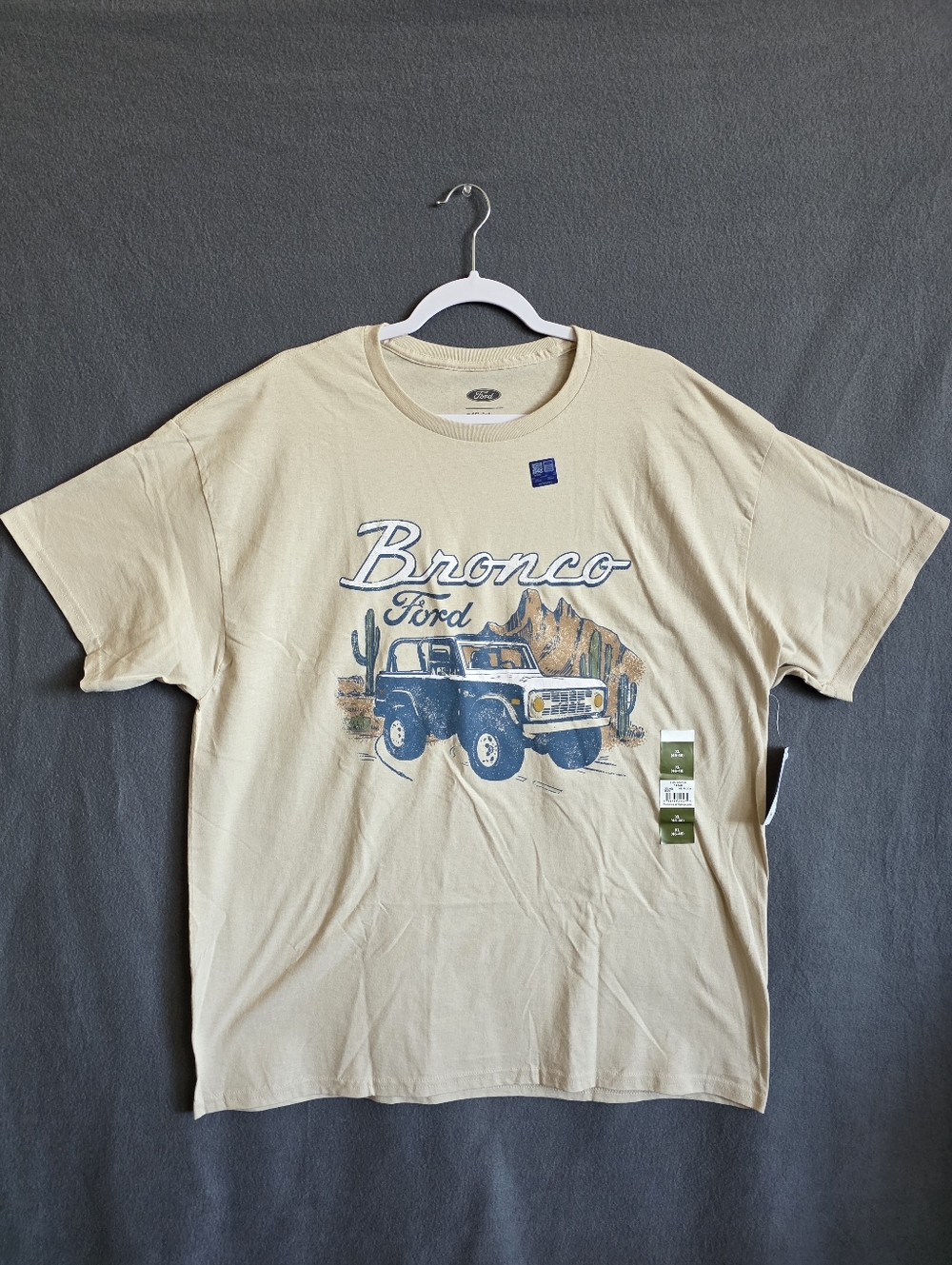 Size XL Ford Bronco Graphic Tee Shirt